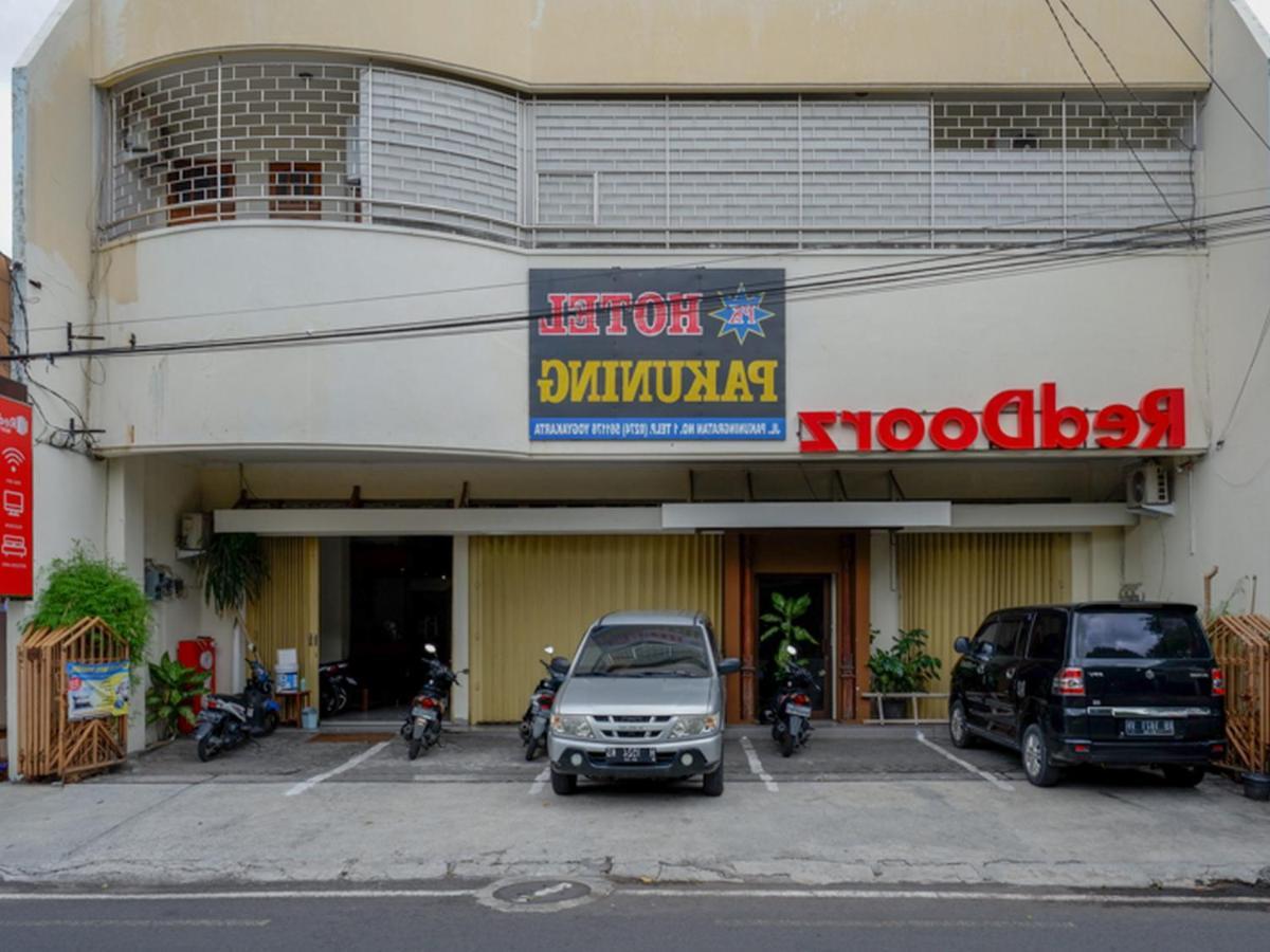Hotel Reddoorz Near Tugu Yogyakarta Exterior foto